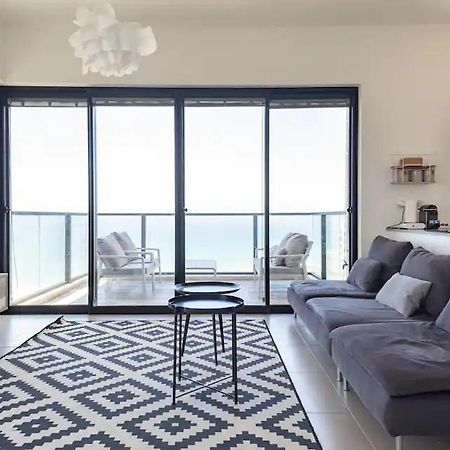 Oַ&O Group- Luxury Apt Tower Best Sea View Bat Yam Exterior photo